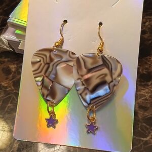 Heart Dangle Earrings with Star Charm - Gray & Gold